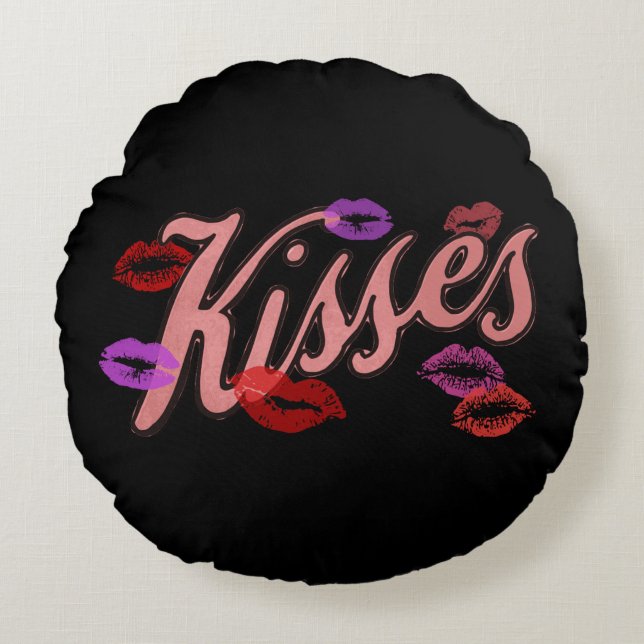 LIP KISSES  ROUND PILLOW (Front)
