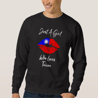 Lip Women's Girls Love Flag Taiwan Sweatshirt