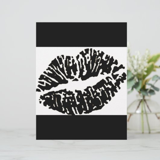 lips-7571-blackwhite (Standing Front)