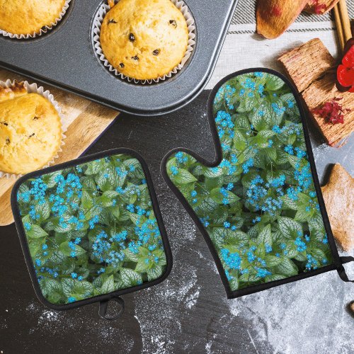 Little Blue Brunnera Flowers Floral Oven Mitt  Pot Holder Set