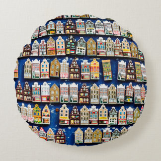 Little Dutch souvenirs and gifts - shoes windmills Round Pillow