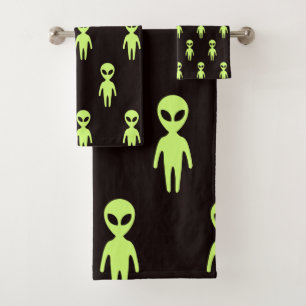 Little Green Men Alien Bath Towel Set