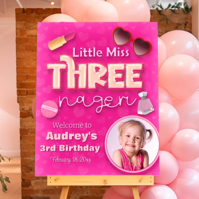 Little Miss Threenager with Photo Welcome Sign (Little Miss Threenager with Photo Welcome Sign)