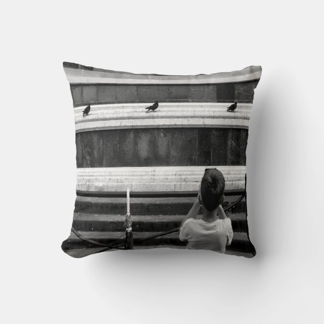 Little photographer throw pillow (Front)
