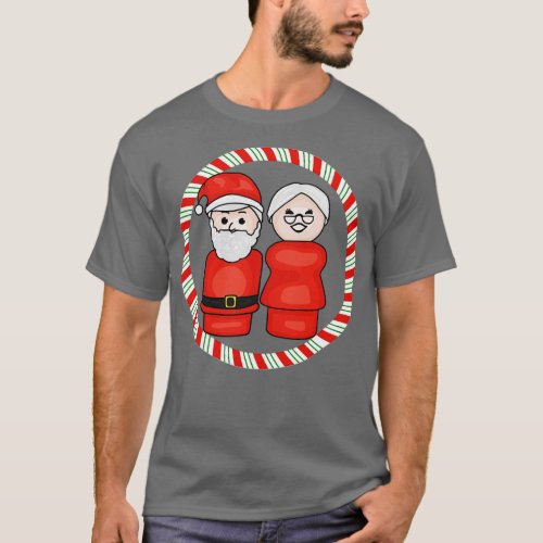 Little Santa and Mrs Claus Are In Love T_Shirt