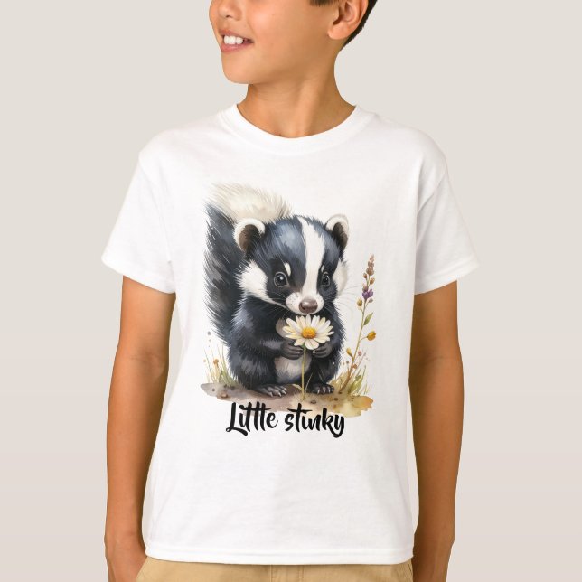 Little skunk sniffing daisies  T-Shirt (Front)
