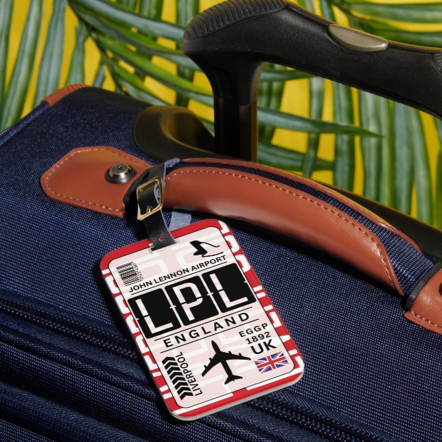 Liverpool Airport Luggage Tag (Front Insitu 1)