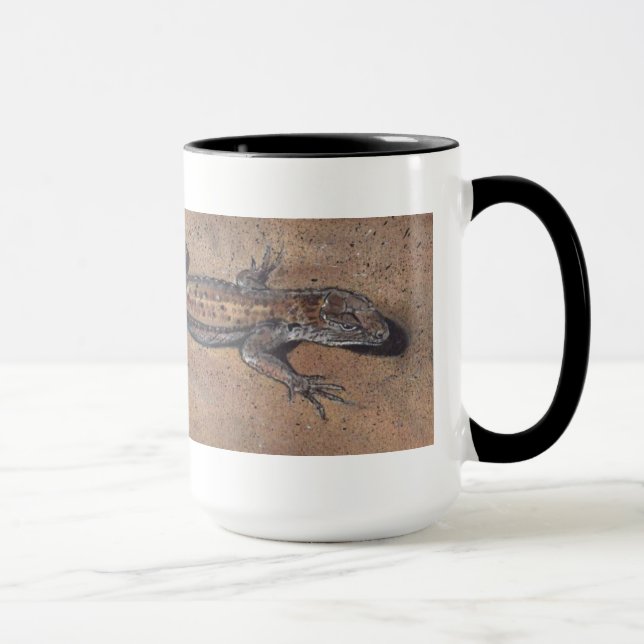 "Lizard on Sand" Realistic Reptile Mug (Right)