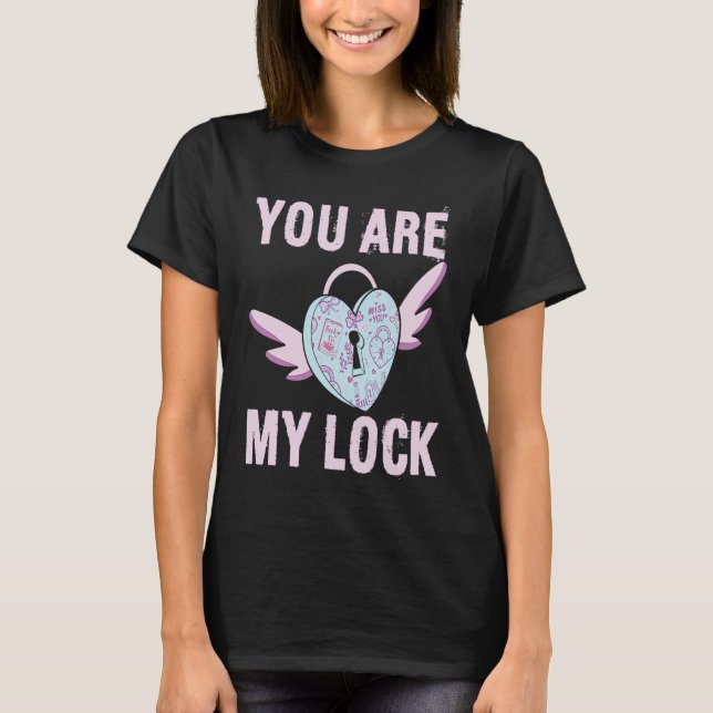 Lock and Key Men Women Husband Wife Couples Valent T-Shirt (Front)