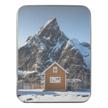Lofoten Yellow Cabin