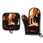 Logs in the Fireplace Warm Fire Photography Oven Mitt & Pot Holder Set