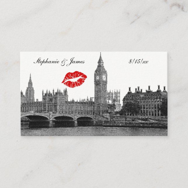 London England Skyline Kiss BW Place Cards (Front)