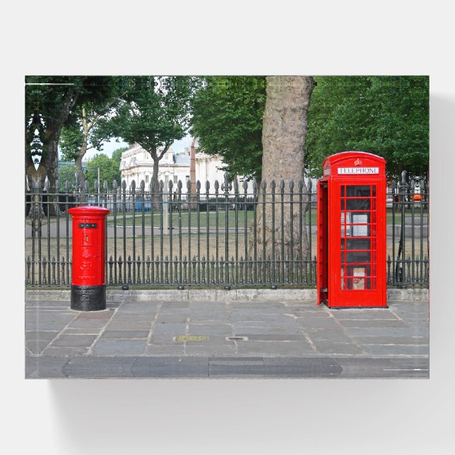 London phone booth & postbox paperweight (Front)