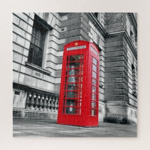 London Red Phone Box - 20x20 - 676 pcs. Jigsaw Puzzle