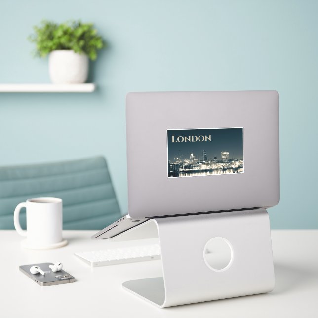 London Skyline Panorama Urban Souvenir Gift Sticker (Laptop On Desk)