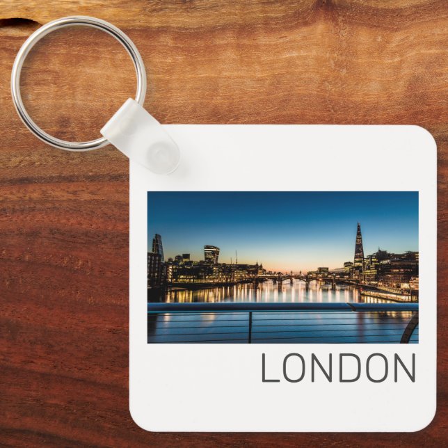 London Uk Skyline United Kingdom England Souvenir Keychain (Front)