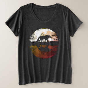 Lone Wolf Under the Full Moon Plus Size T-Shirt