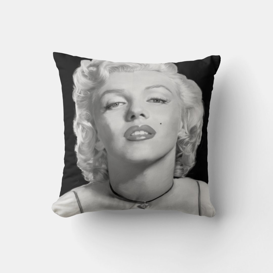 Look Of Love Throw Pillow Zazzle 9816