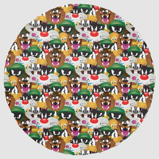 LOONEY TUNES™ Emoji Pattern Beach Towel (Front)