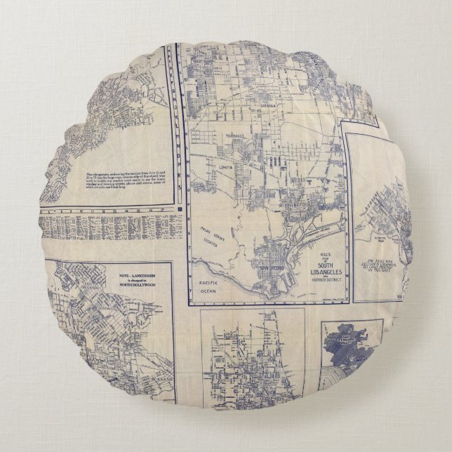 Los Angeles, California Round Pillow (Front)