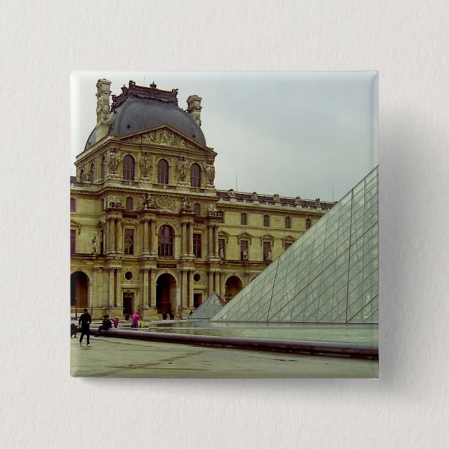 Louvre museum pinback button (Front)