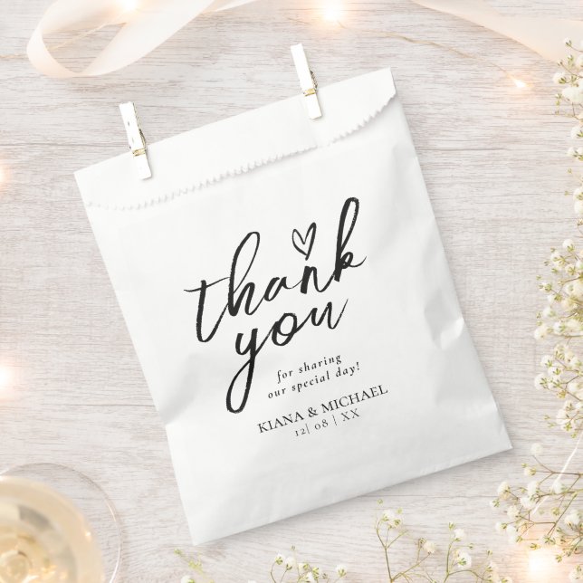 Love Calligraphy Thank You Heart Black ID940 Favor Bag (Clipped)