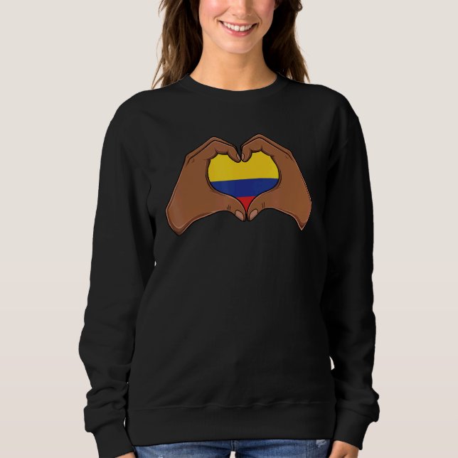 Love Colombia Flag Heart Colombian Roots Heritage Sweatshirt (Front)