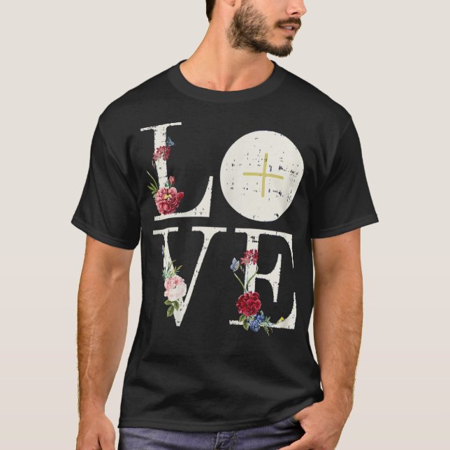 Love Eucharist First Holy Communion Christian Cath T-Shirt (Front)