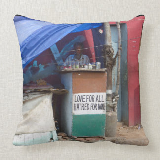 Love for all, Hatred for none, Chennai Throw Pillow