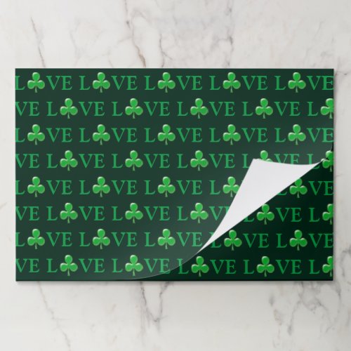 Love Green Clover Shamrock Pattern paper placemats