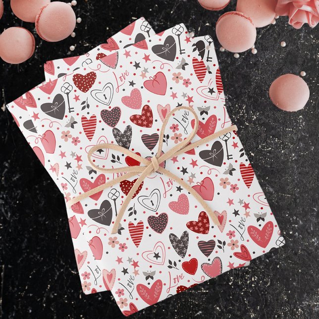 Love Heart Pattern Wrapping Paper Sheets (Creator Uploaded)
