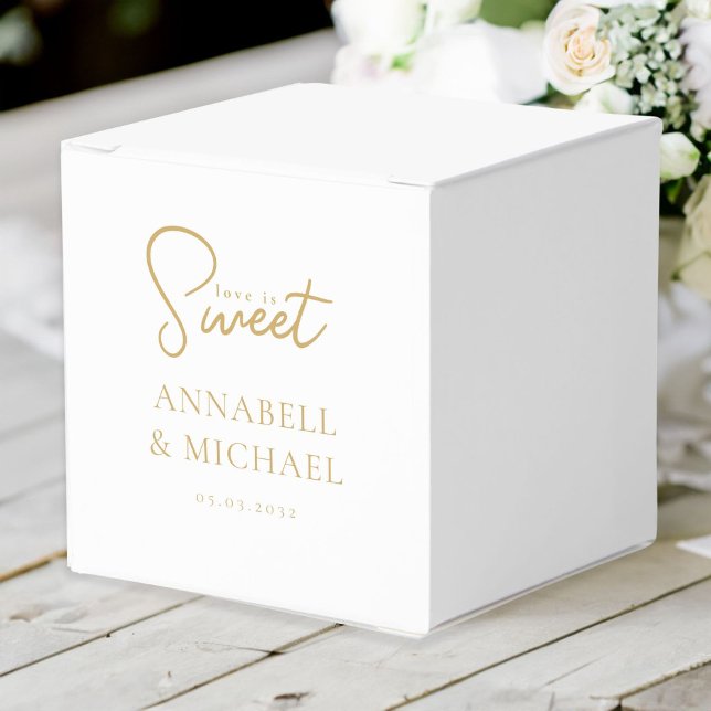 Love is Sweet! Elegant, Simpel, Wedding Favor Boxes (Love is Sweet! Elegant, Simpel, Wedding Favor Boxes with your names and date.)