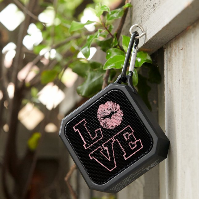 Love Lips Bluetooth Speaker (Inisitu)