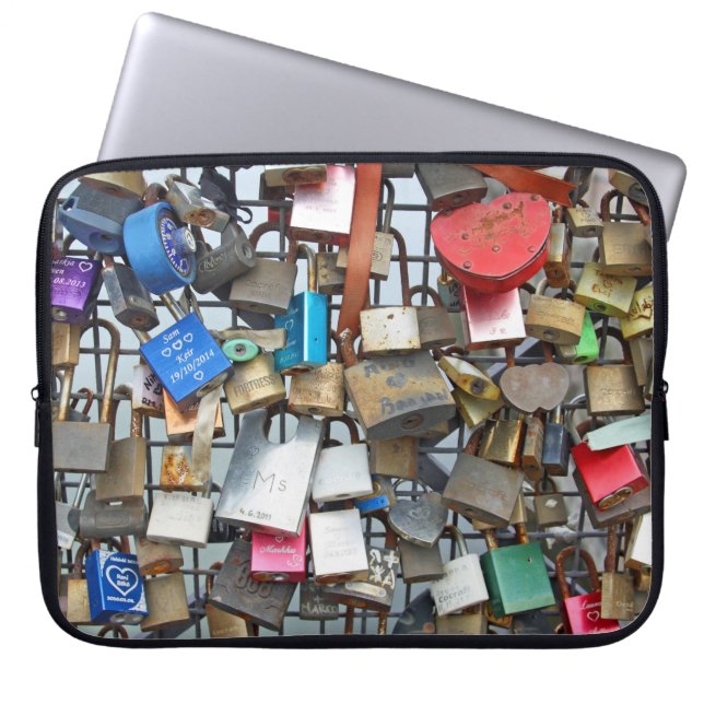 Love locks laptop sleeve (Front)