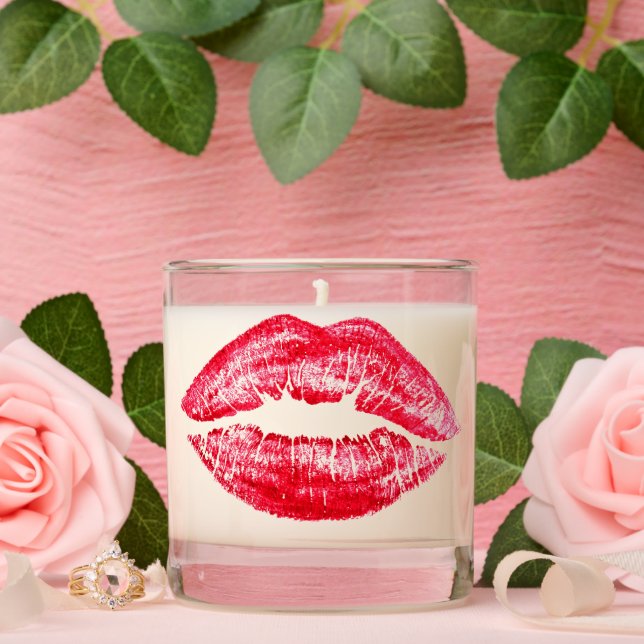 LOVE MAKES THE HEART SING KISSES       SCENTED CANDLE (Wedding)
