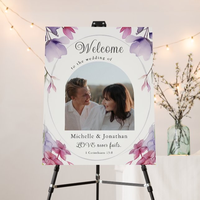 Love Never Fails Bible Verse Photo Welcome Wedding Foam Board (In Situ (Stand))