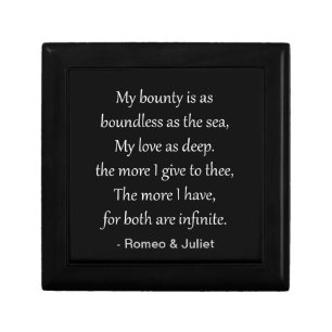 Love Poetry from Romeo & Juliet Gift Box