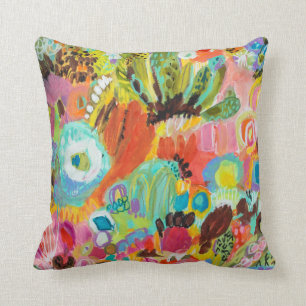 Love to Travel I Throw Pillow