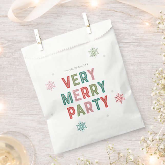 Lovely Lines Merry Bright Holiday Party Favor Bag (Clipped)