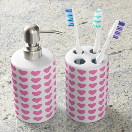 Lovely pink heart, Soap Dispenser &Toothbrush (Front)