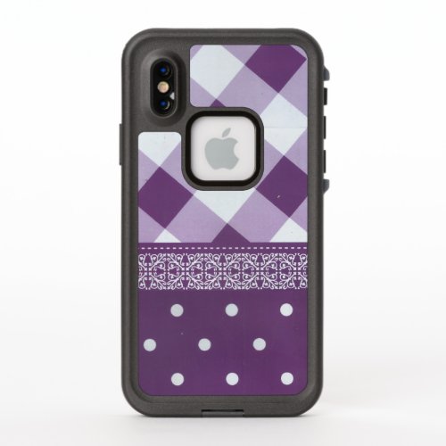 Lovely Purple checkered Damask Seamless Pattern