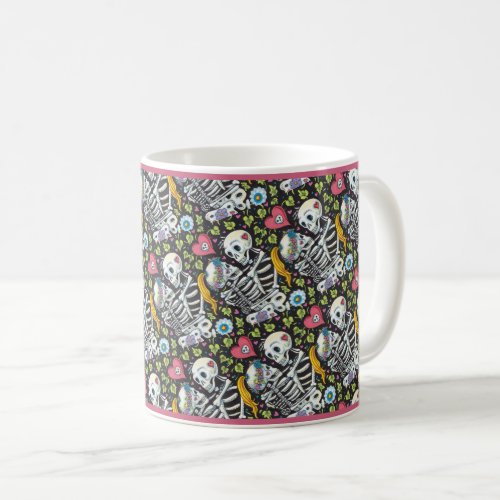 LOVERS AMONG THE IVY SWEETHEART SKELETONS EMBRACE COFFEE MUG