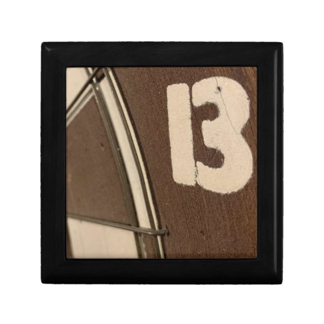 Lucky 13 gift box (Front)