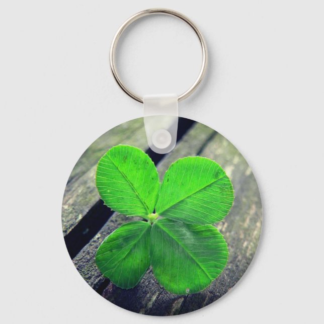 Lucky 4 leaf clover keychain (Front)