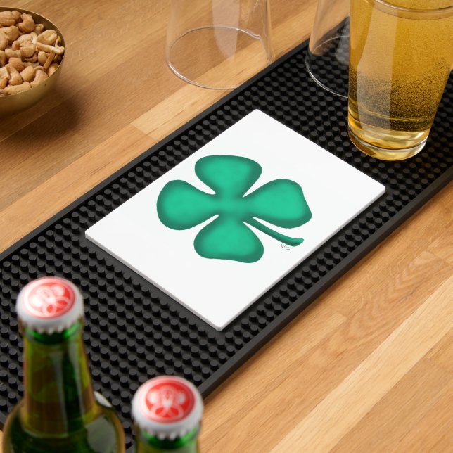 Lucky 4 Leaf Irish Clover white bar mat (Insitu (Bar 2))