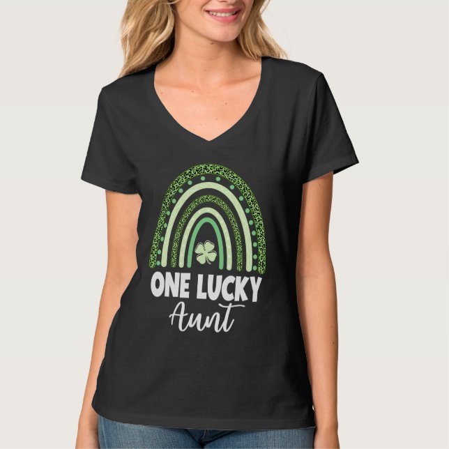 Lucky Aunt St Patrick's Day T-Shirt (Front)