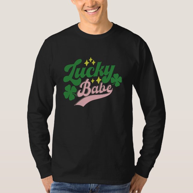 Lucky Babe Lucky C Groovy Shamrock Irish St Patric T-Shirt (Front)