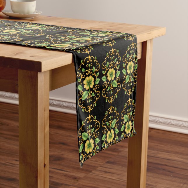 Lucky Clover 🍀 A Timeless Symbol of Good Fortune Short Table Runner (In Situ)