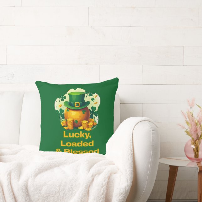 Lucky Loaded Blessed St Patrick’s Day - almofada Throw Pillow (Couch)
