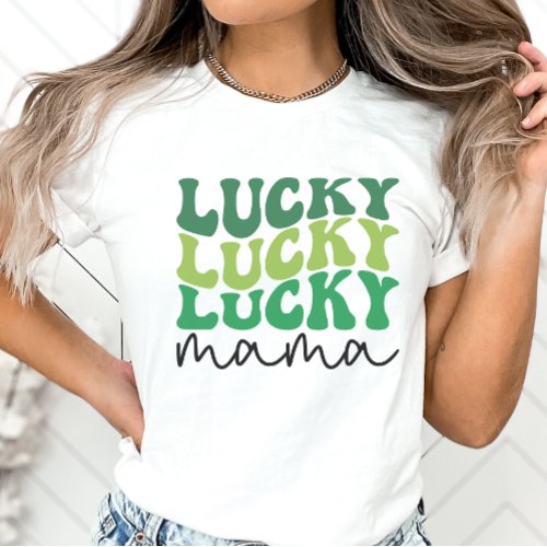 Lucky Mama Retro St Patricks Day T_Shirt